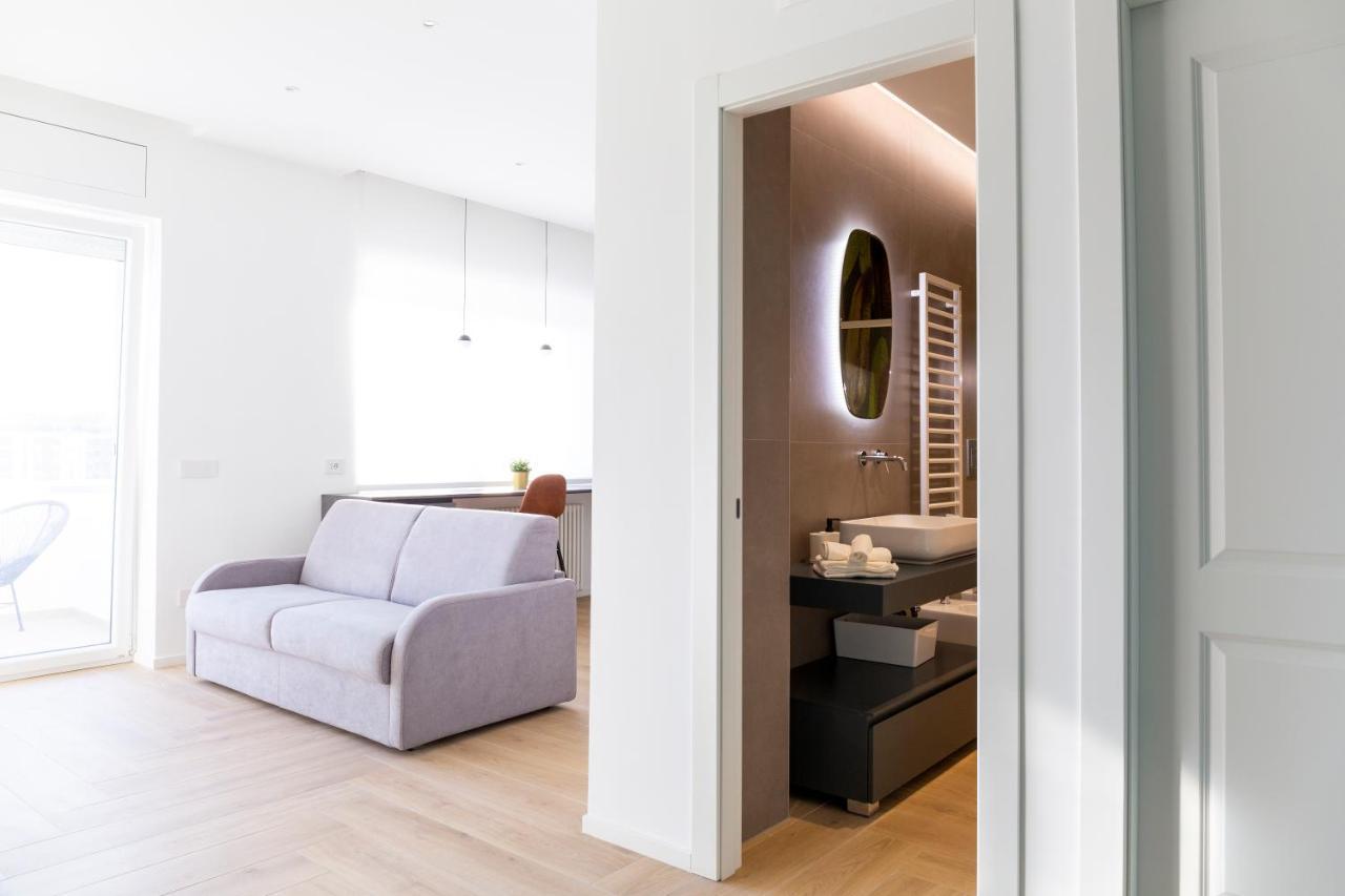 7Th Floor Apartment Foggia Luaran gambar