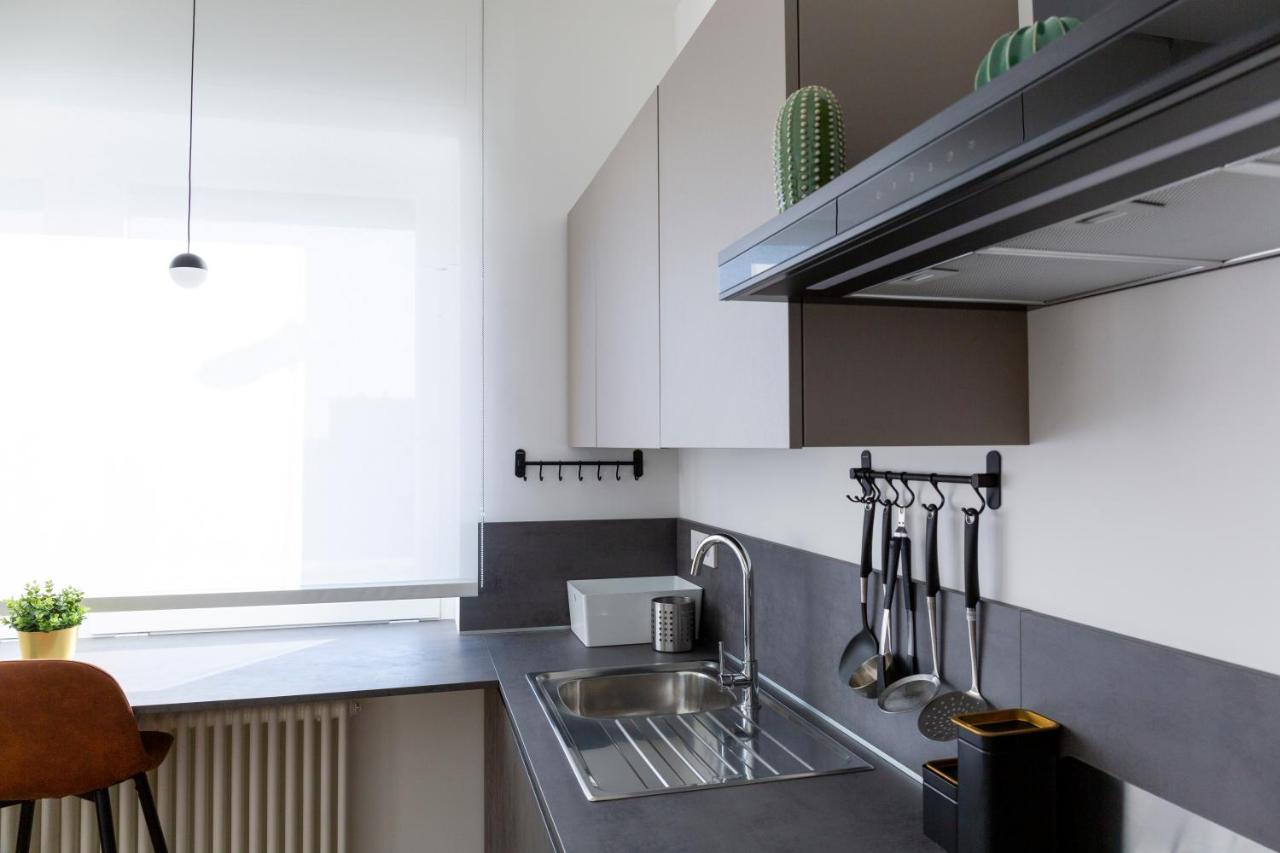 7Th Floor Apartment Foggia Luaran gambar
